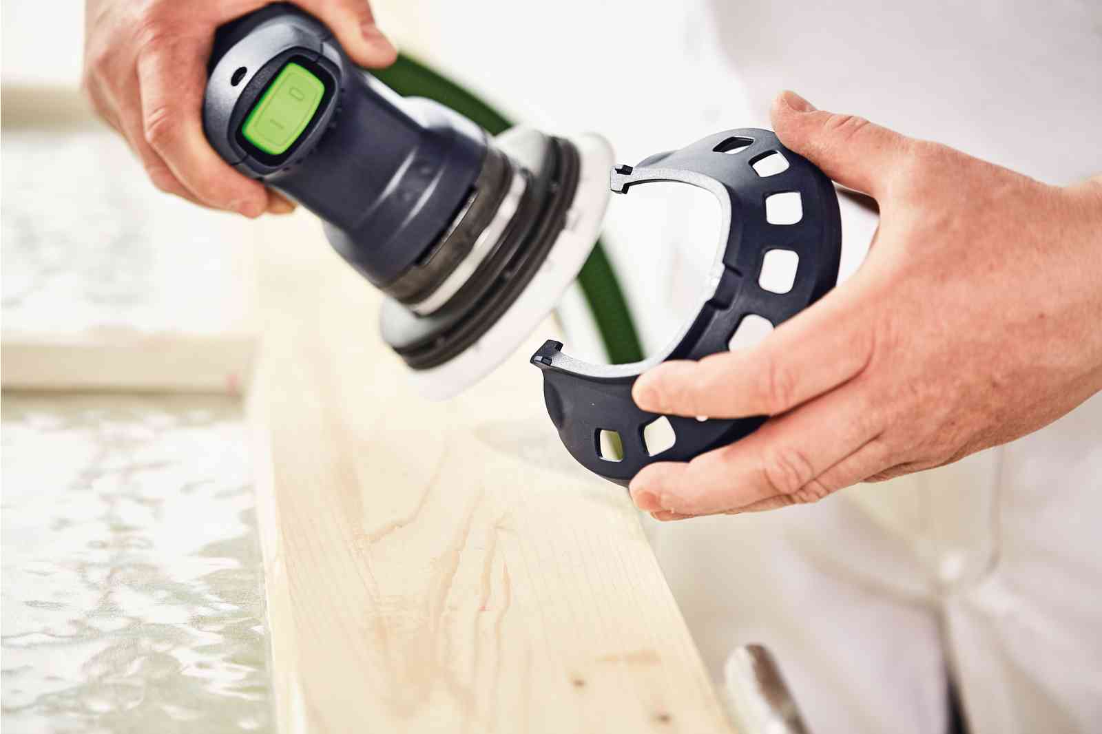 Festool 576070ESC ETS 125 REQ 125mm (5) Random Orbital Sander with Edge  Sanding Guide Combo - Shop PMC - Known as The Festool Superstore